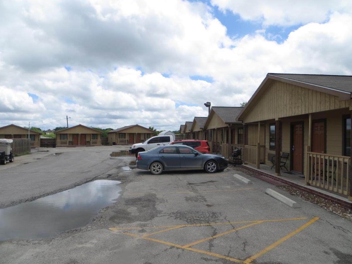 Kenedy Country Inn Exterior photo